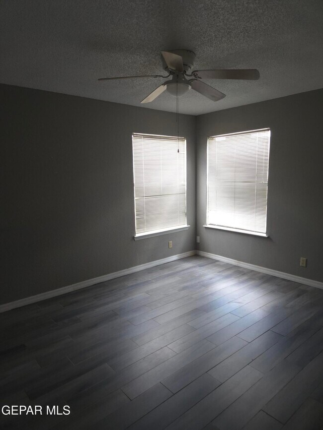 Building Photo - 4629 Loma Grande Dr