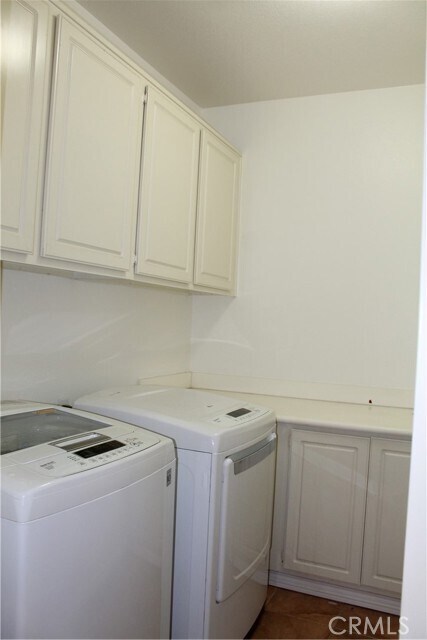 Building Photo - 7666 Park Bay Dr