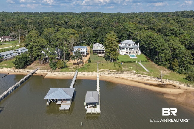 Building Photo - 24167 Bayshore Dr