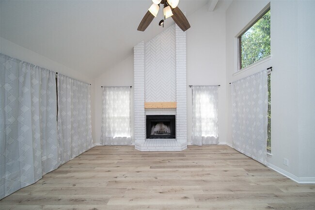 Building Photo - 3338 Oak Branch Ln