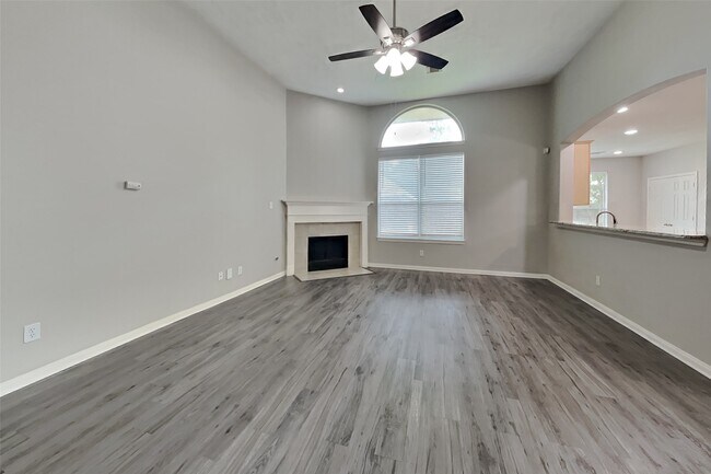 Building Photo - 12723 Rock Creek Ct.
