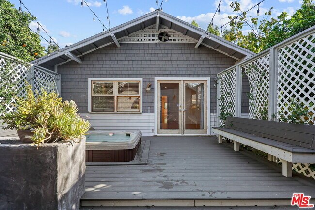 Building Photo - 1453 Hepner Ave