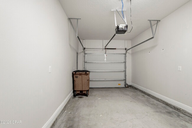 Building Photo - 7450 Shadow Lake Dr