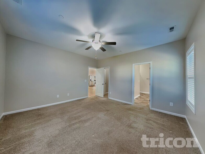 Building Photo - 185 Southern Pl