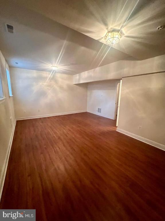 Building Photo - 22106 Fair Garden Ln