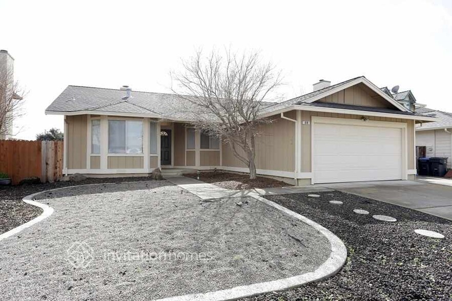 Primary Photo - 870 Stoneridge Cir
