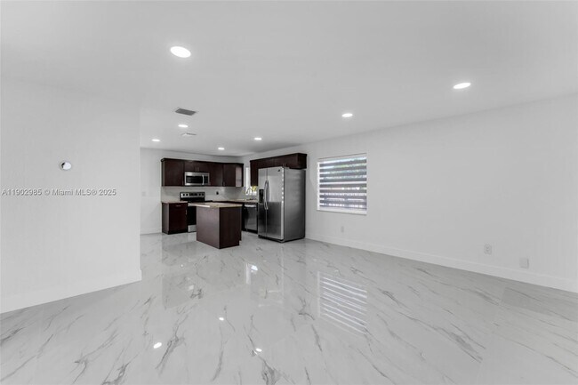 Building Photo - 30104 SW 152nd Ct