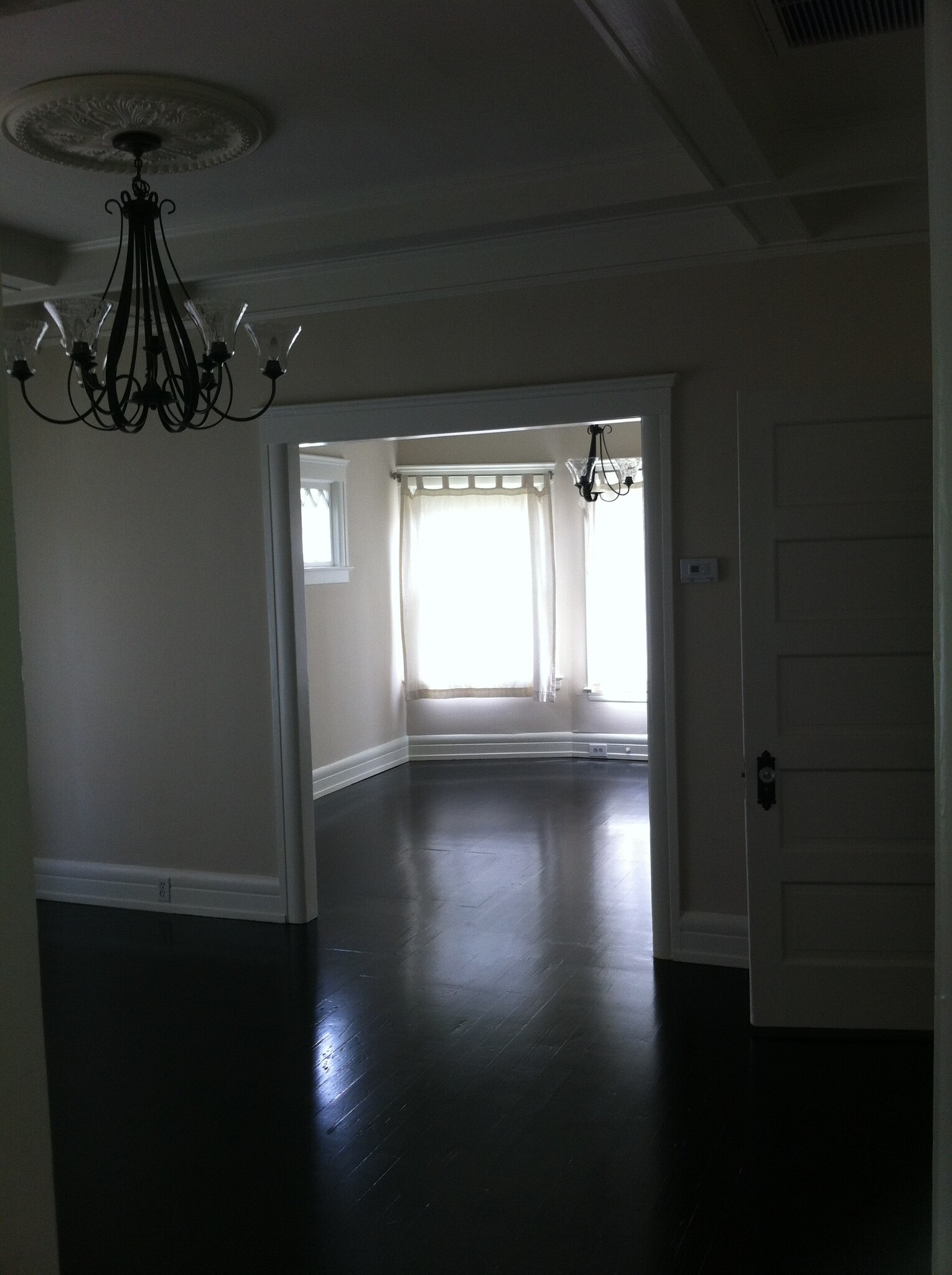 Building Photo - 427 Sunset Ave