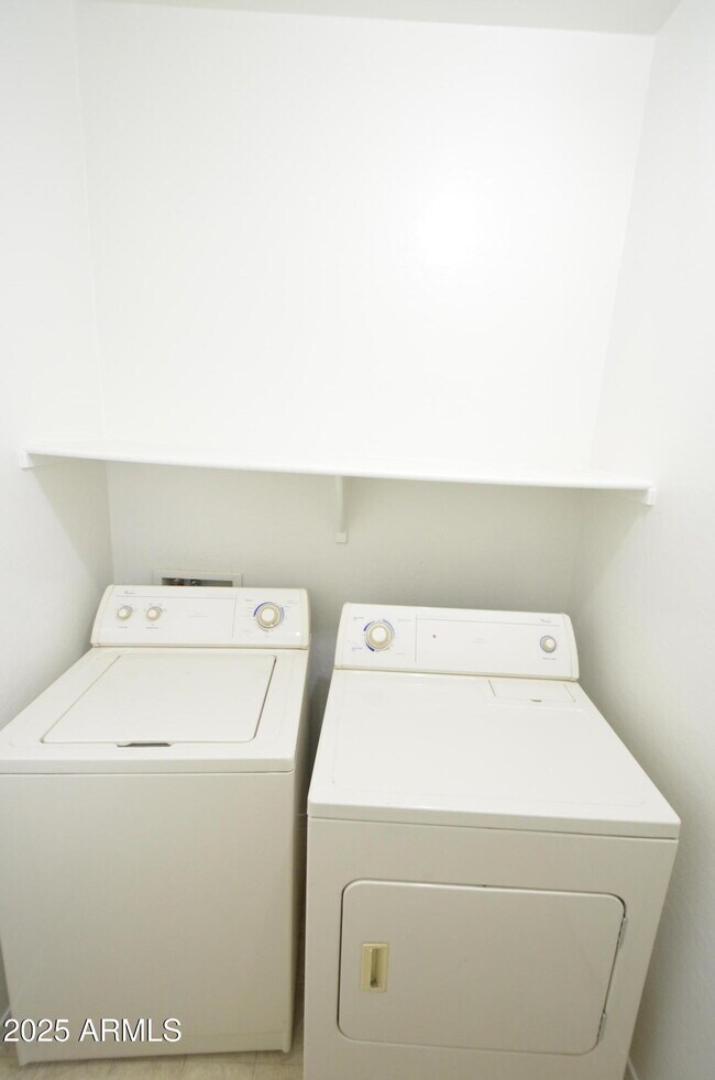 Building Photo - 4564 S Marble St