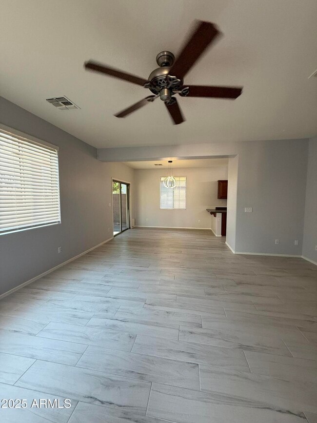 Building Photo - 848 S Colonial Dr