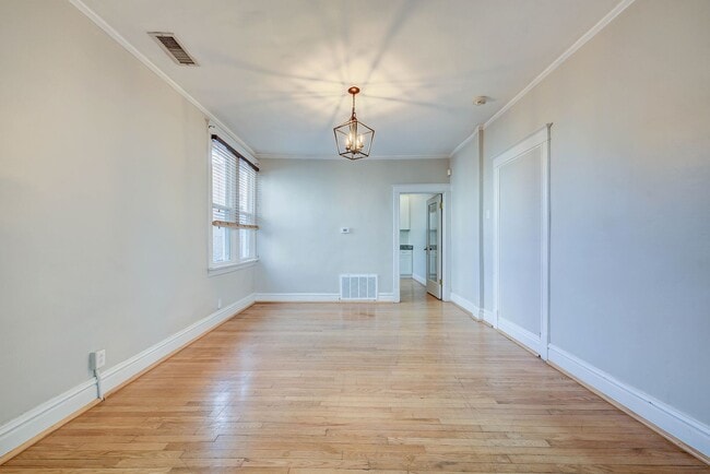 Building Photo - RARE OPPORTUNITY 1,200 SF ± Apartment in T...