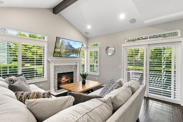 Building Photo - 19 Dover Pl