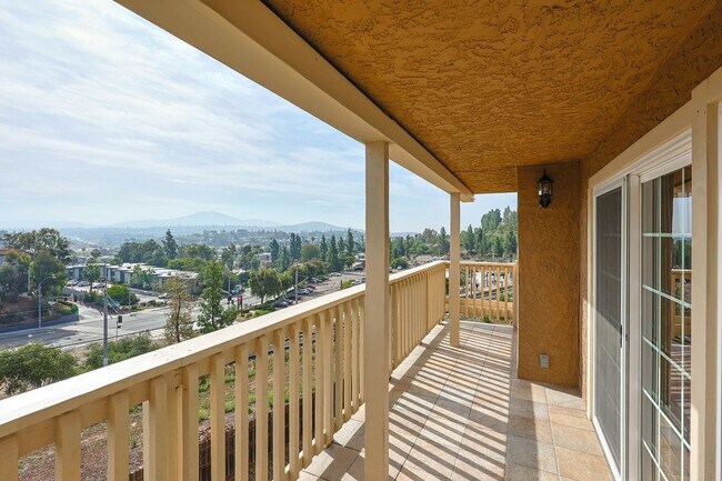 Building Photo - Spacious 4 Bed / 3 Bath Home in Desirable Nebo Hill – La Mesa (3,056 Sq Ft)