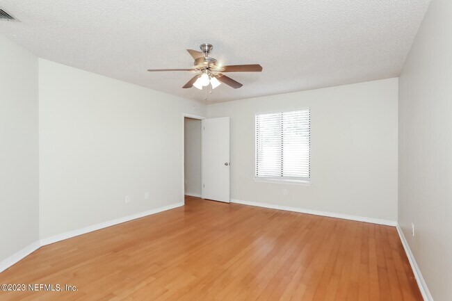 Building Photo - 11167 Caroline Crest Dr