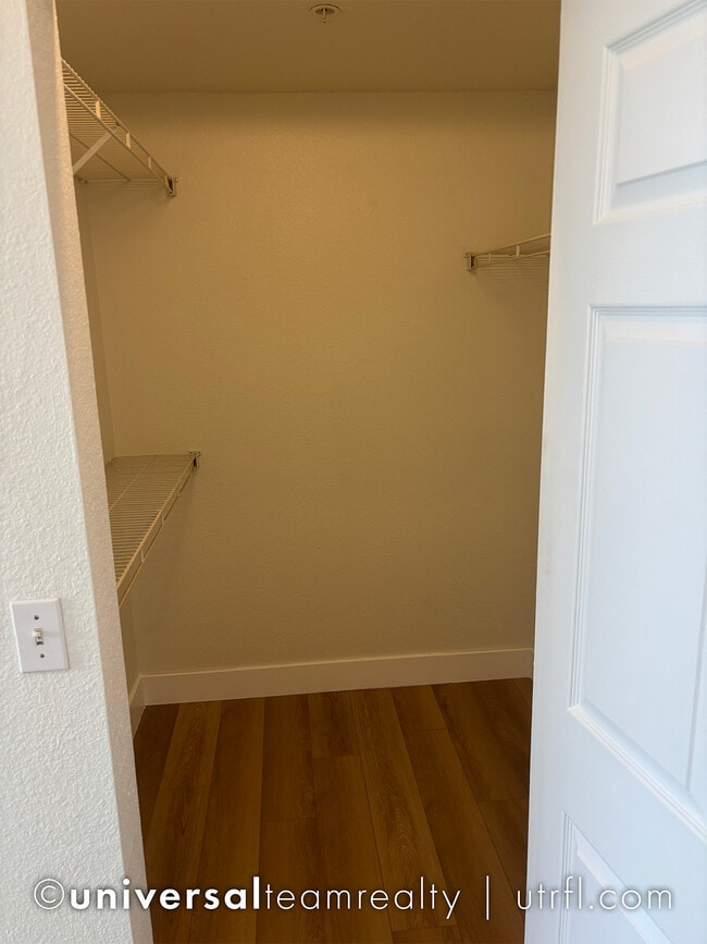 Building Photo - 11510 Villa Grand