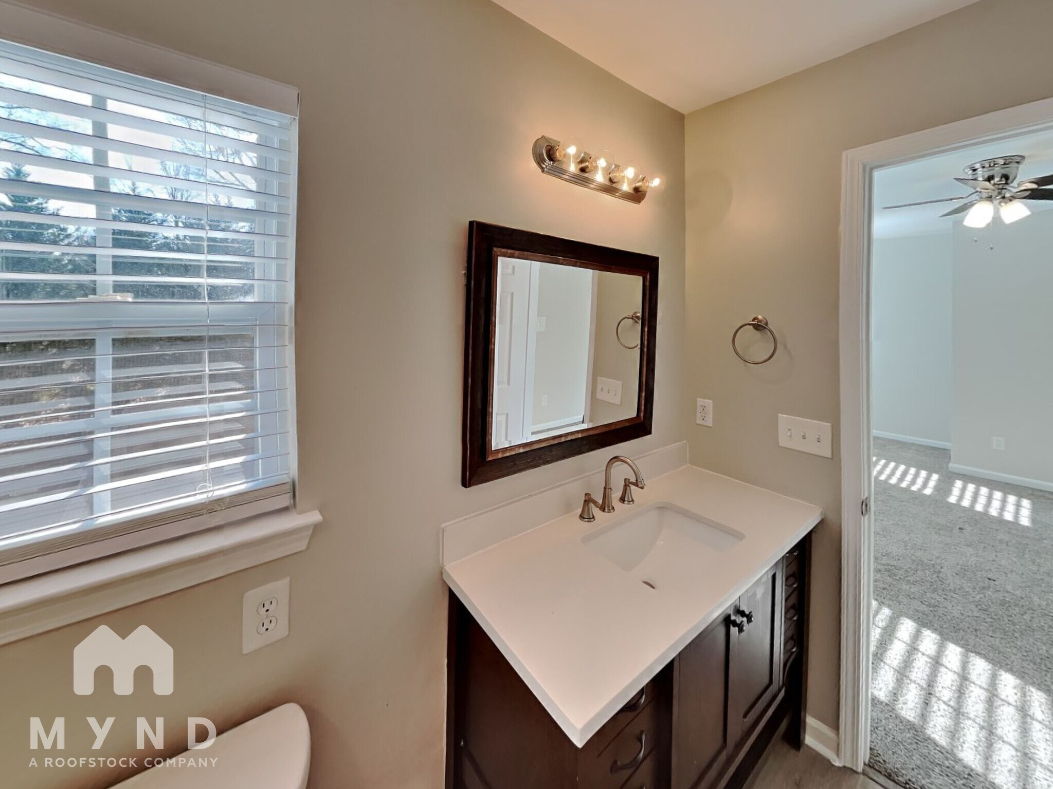 Building Photo - 6124 Lawn Meadow Dr