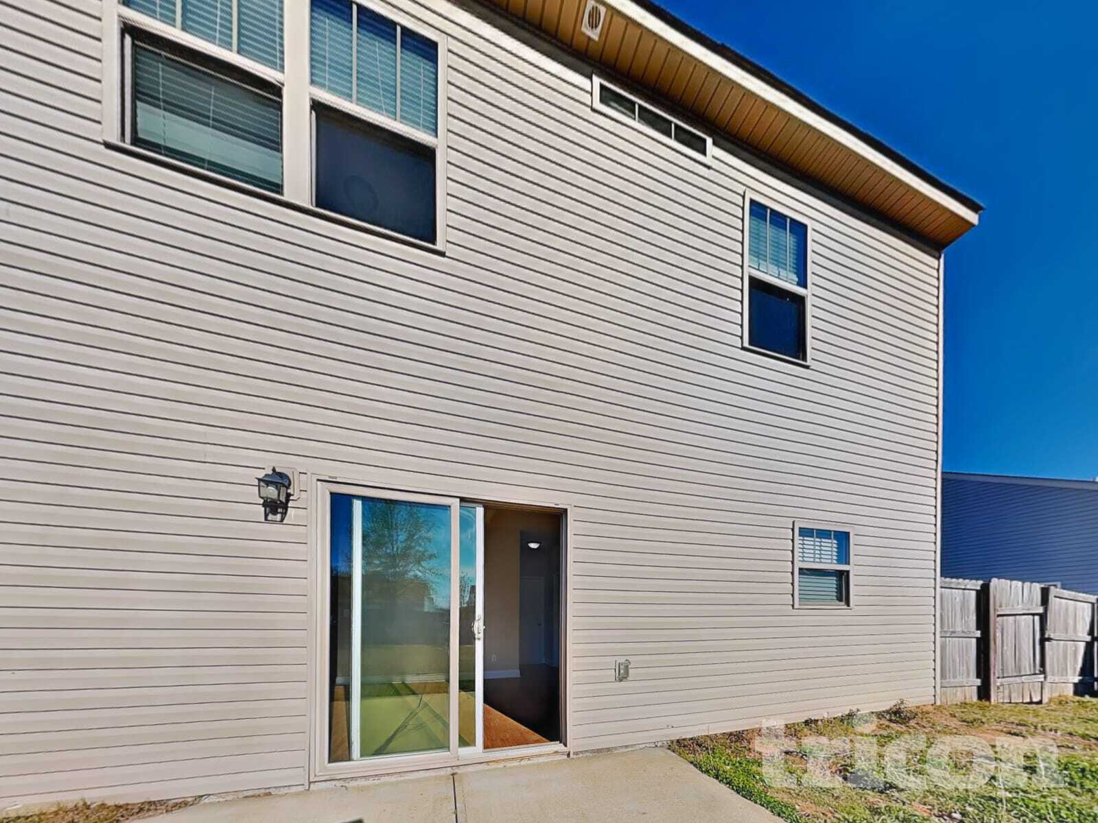 Building Photo - 667 Dandelion Row