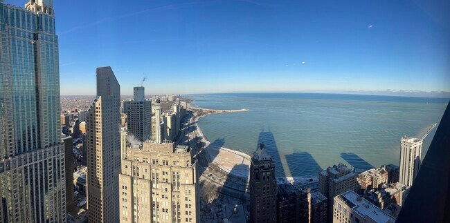 Building Photo - 175 E Delaware Pl