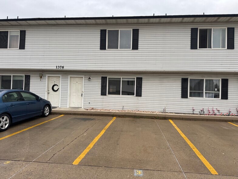 Primary Photo - 1376 N 260 W