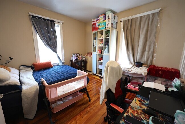 Building Photo - 33-35-35 Ridgemont St