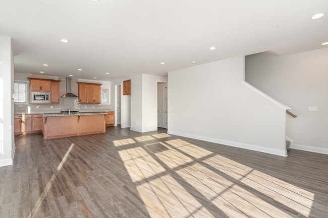 Building Photo - 3246 Parade St