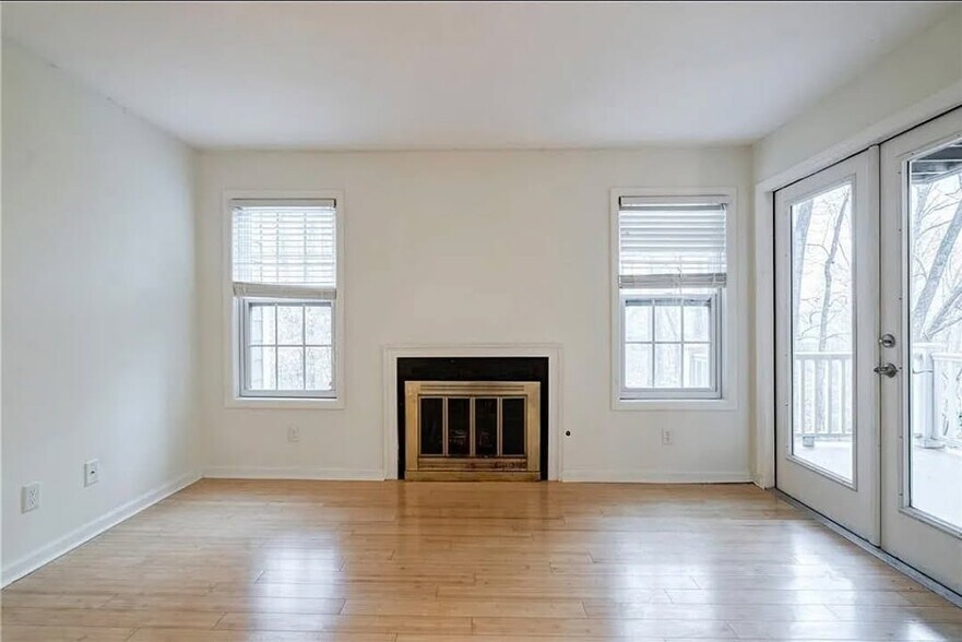 Building Photo - 2194 River Heights Ct SE