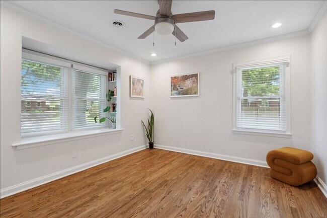 Building Photo - 847 S Mendenhall Rd