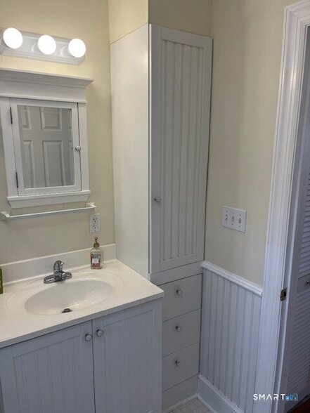 Building Photo - 120 Woodland Rd