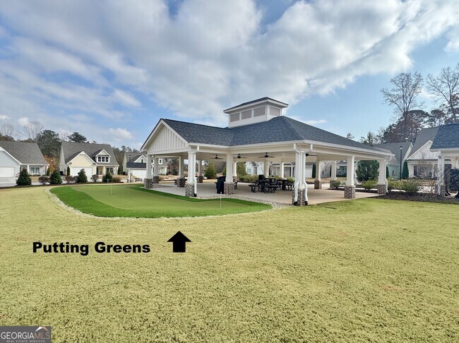 Building Photo - 190 Redhaven Dr