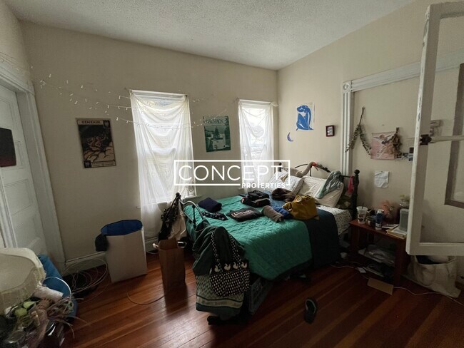 Building Photo - 34 Darling St