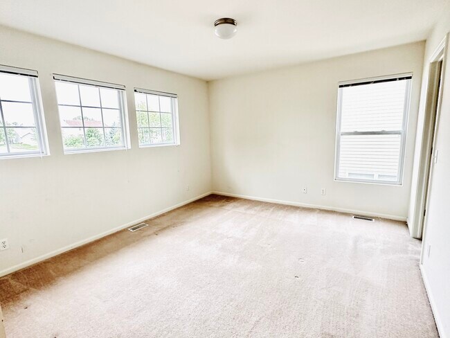 Building Photo - 16207 S St