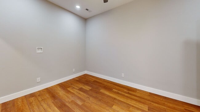 Building Photo - 1726 Forest Ave
