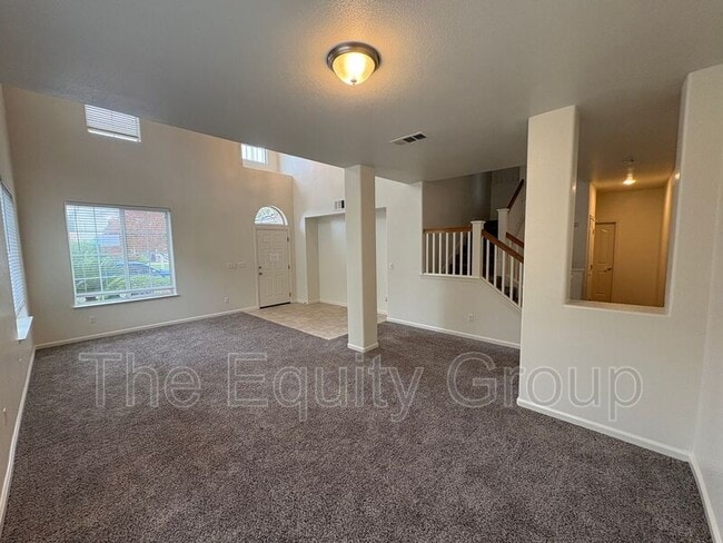 Building Photo - 2650 S Peppertree St