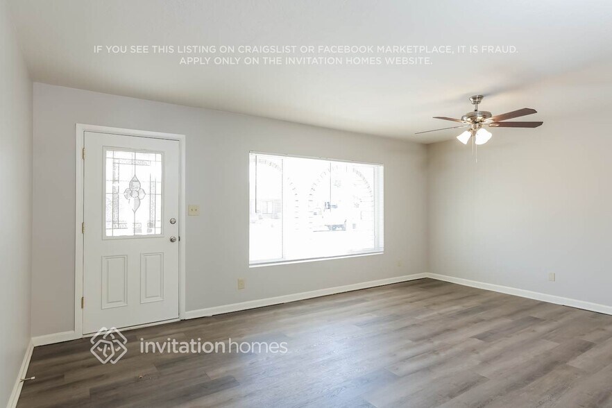 Building Photo - 3154 W Hartford Dr