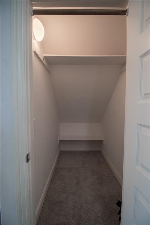 Building Photo - 4200 SW Hollyhock St