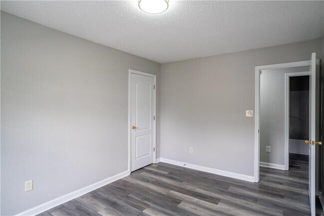 Building Photo - 3243 Newtons Crest Cir