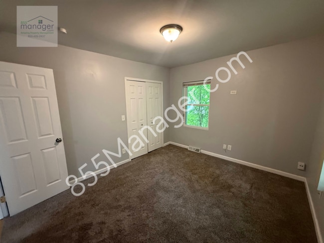 Building Photo - Cozy 2-Bedroom Ranch Near Lakes in Waterford