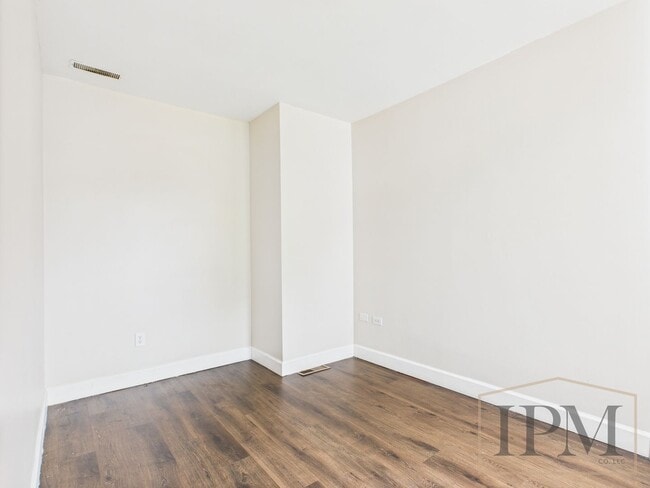 Building Photo - Coming Soon - Charming 2 Bedroom, 1 Bath H...