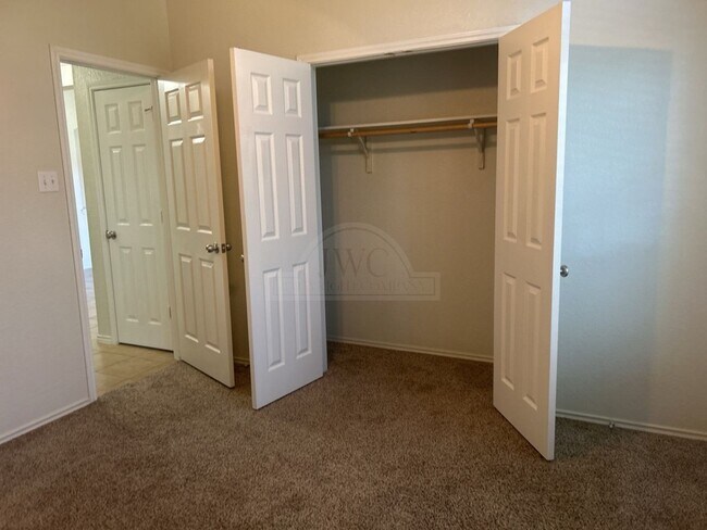 Building Photo - 6109 Malachi Ln