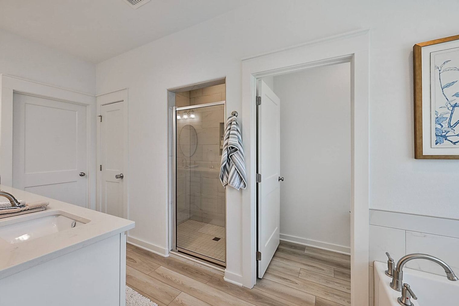 Building Photo - 5048 Mooney Fls Dr