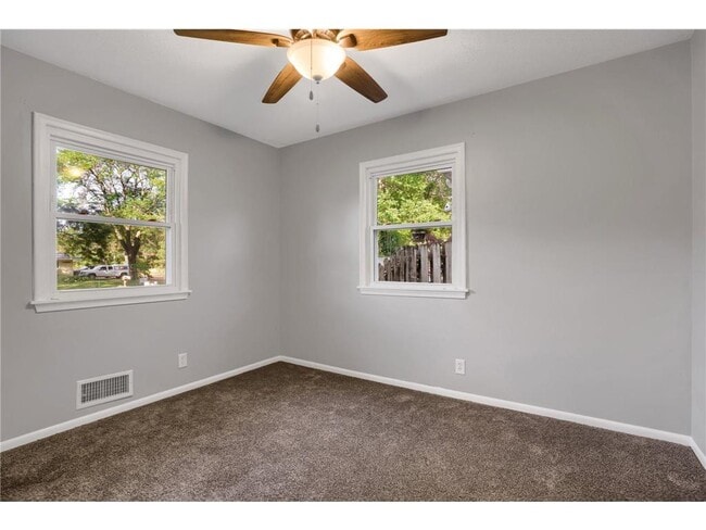 Building Photo - 2586 Martin Way