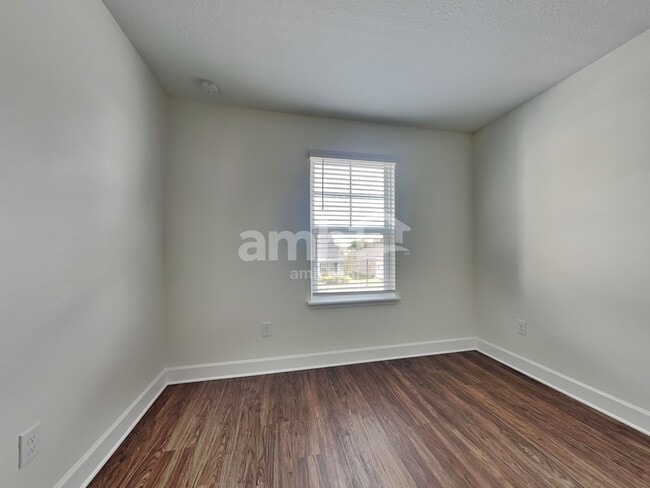 Building Photo - 3233 Bridge Haven Dr