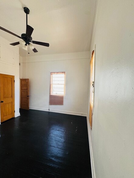 Building Photo - 1137 Treme St