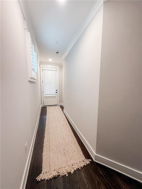 Building Photo - 984 Memorial Walk SE