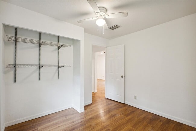 Building Photo - 20031 Oakdale Ave