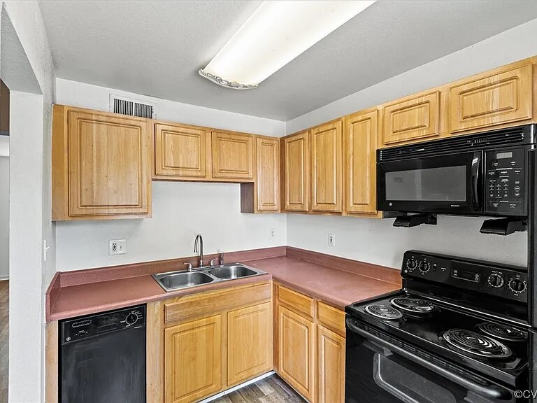 Building Photo - 3517 Briel St
