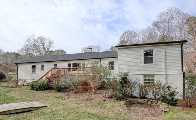 Building Photo - 4 Bed | 2 Bath House in Raleigh