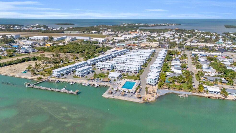 Building Photo - 10877 Overseas Hwy