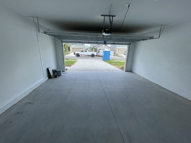 Building Photo - 11592 Radiant Shr Lp