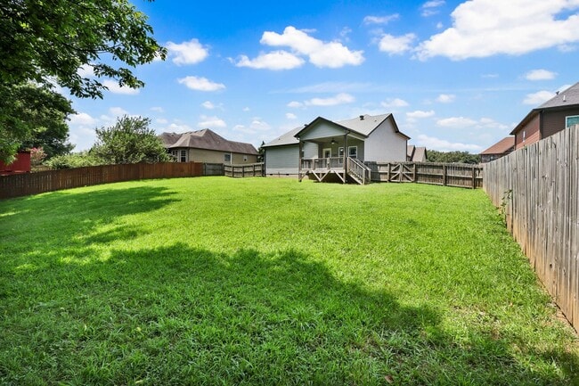 Building Photo - 987 Promenade Dr